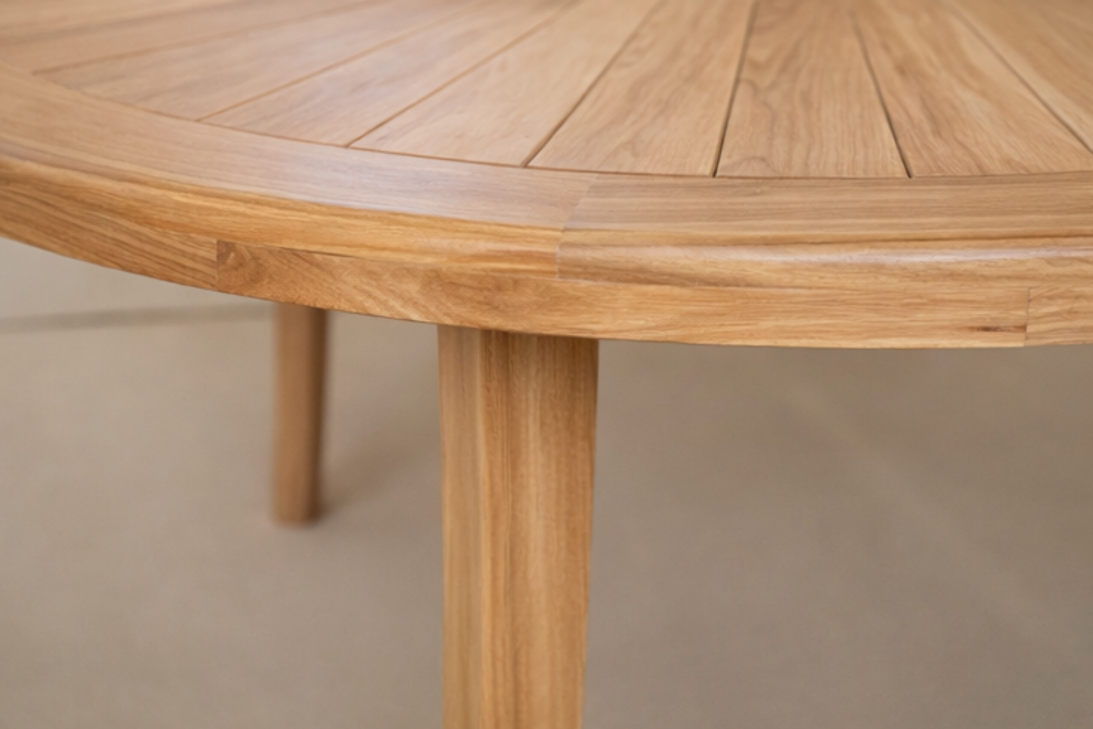 ARDHA Teak Round Pedestal Table - Image 3